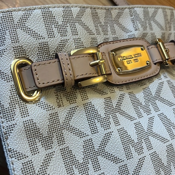 NWOT Ivory Michael Kors Long Crossbody Bag - Picture 5 of 12